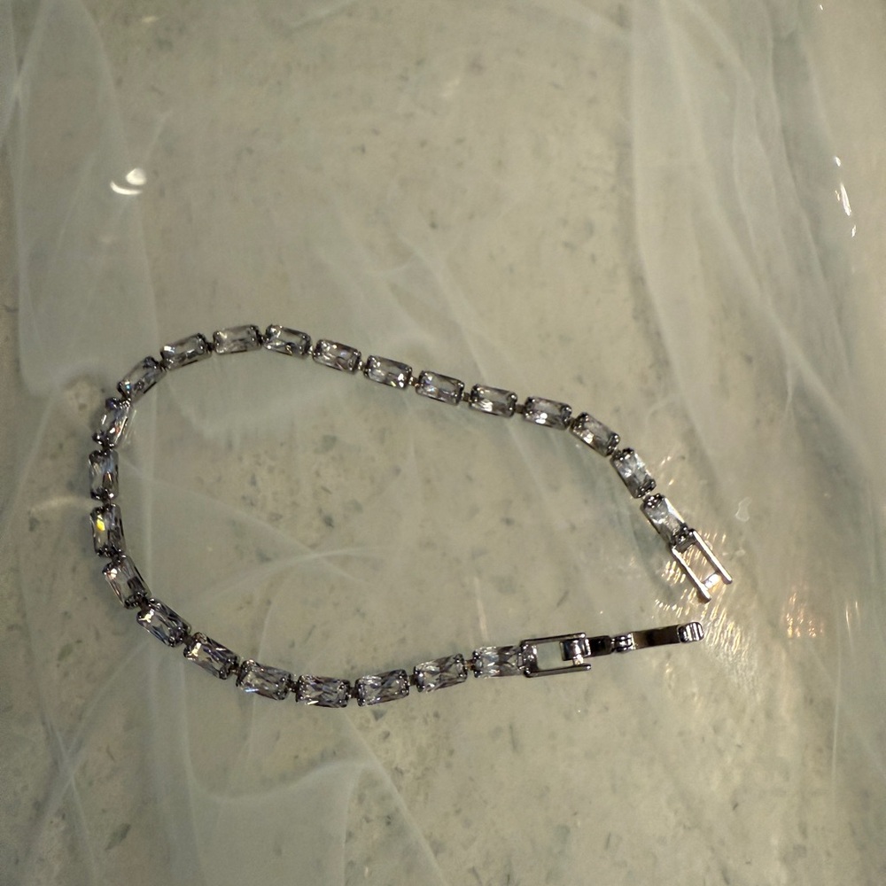 Classic Silver Chain Bracelet
